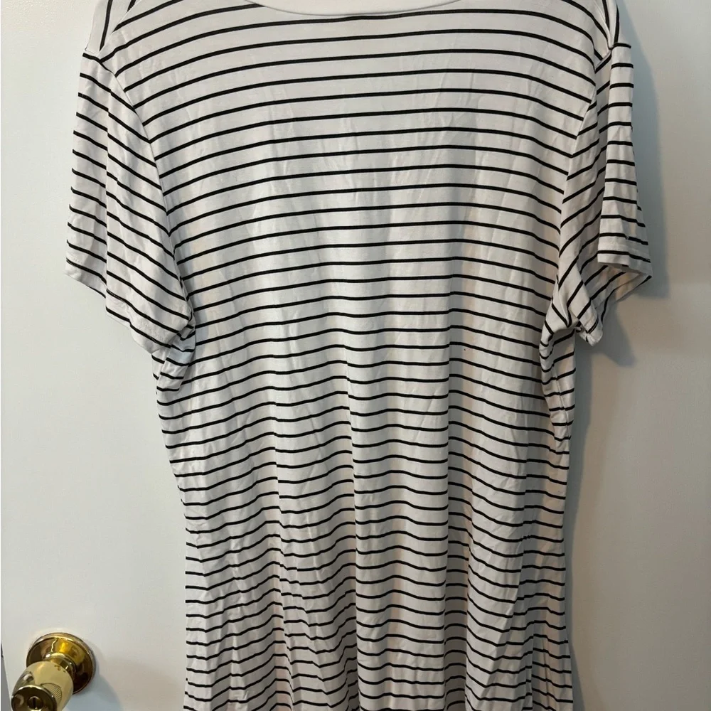 Orange Fashion Village Black and White Striped V-Neck Tee - Picture 4 of 4